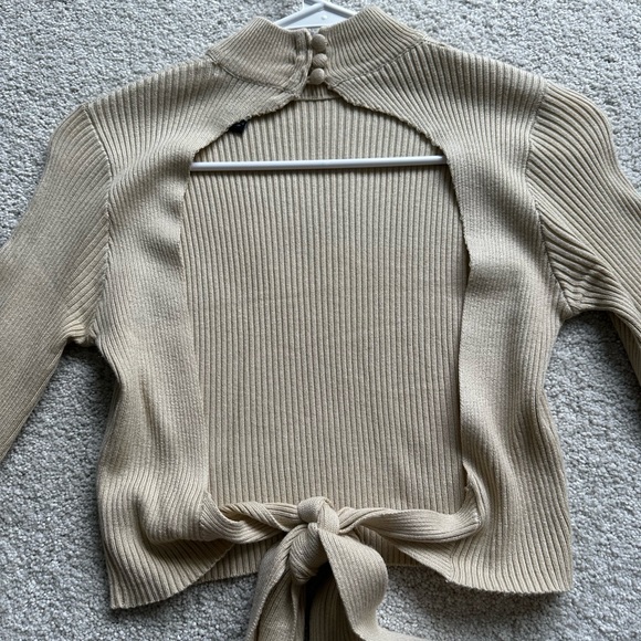 CREAM TURTLENECK - Picture 14 of 15